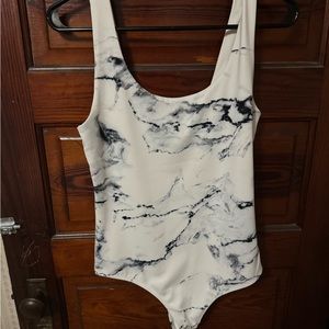 Body Contour Marble Scoop Neck Thong Bodysuit